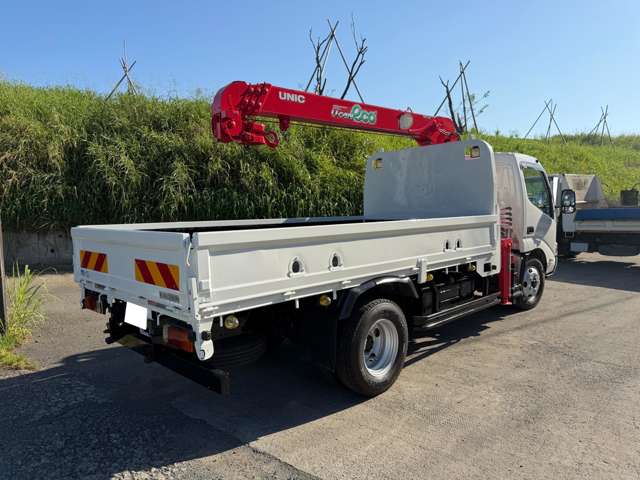 Hino Dutro 6