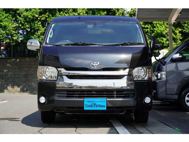 Toyota Hiace Van 2