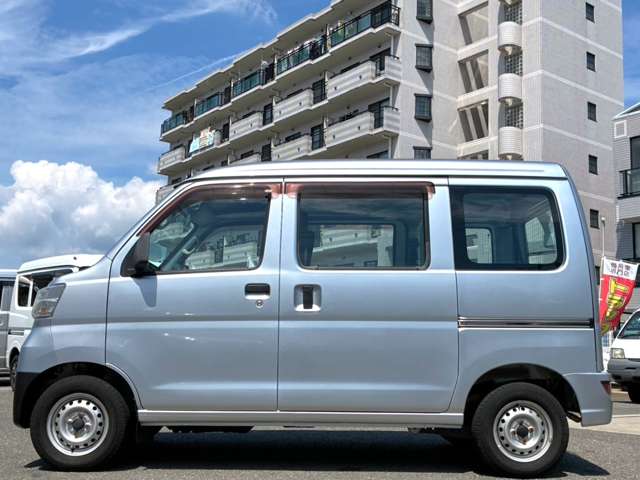 Daihatsu Hijet Cargo 10