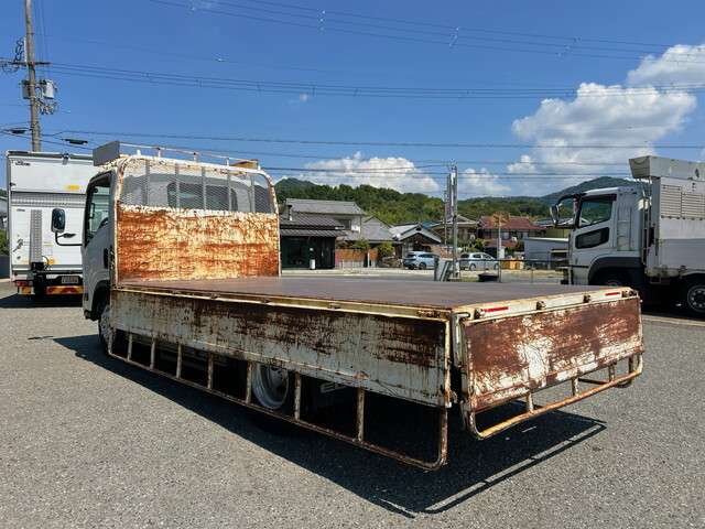 Isuzu Elf 11