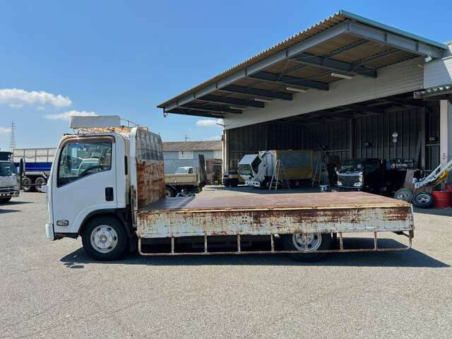 Isuzu Elf 4