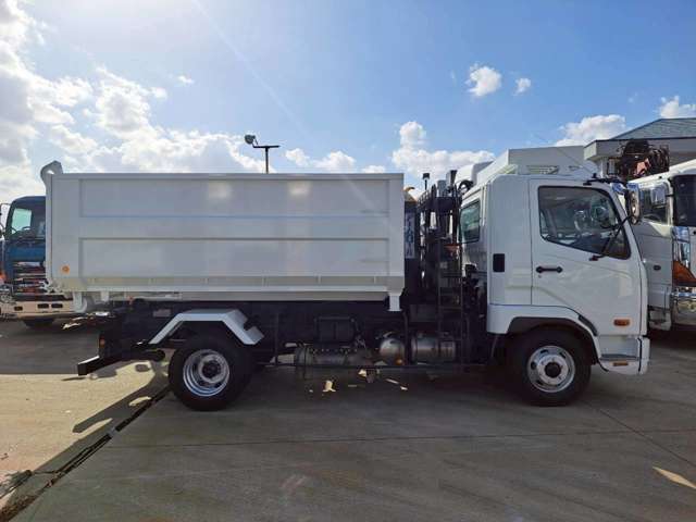 Mitsubishi Fuso Fighter 5