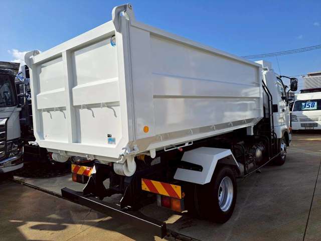 Mitsubishi Fuso Fighter 6