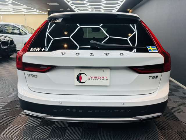 Volvo V90 Cross Country 10