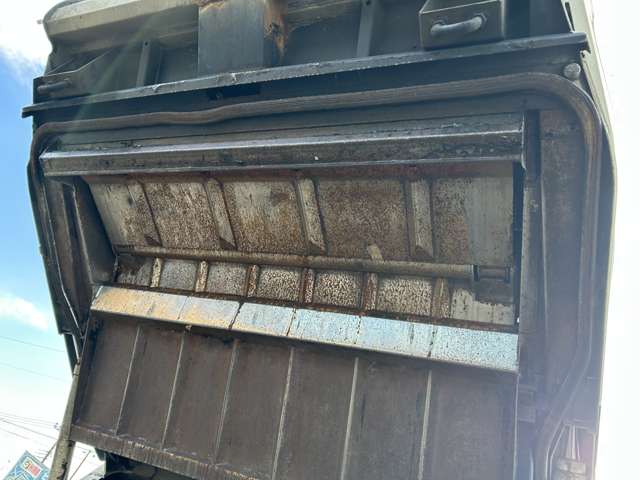 Mitsubishi Fuso Canter 11