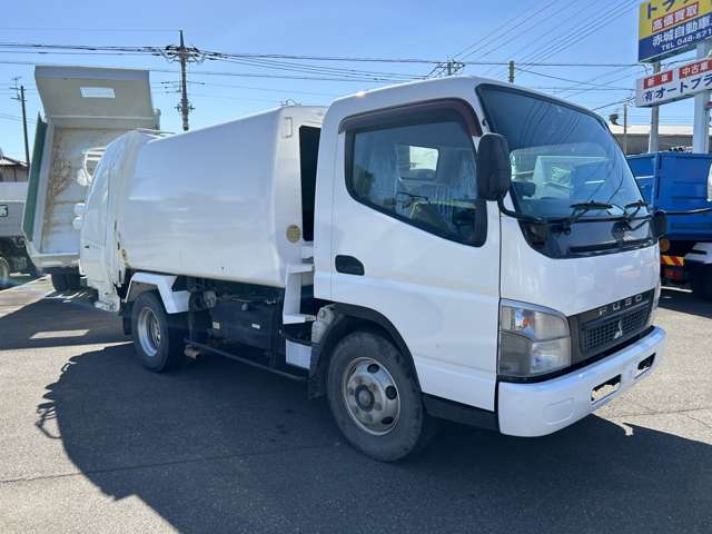 Mitsubishi Fuso Canter 3