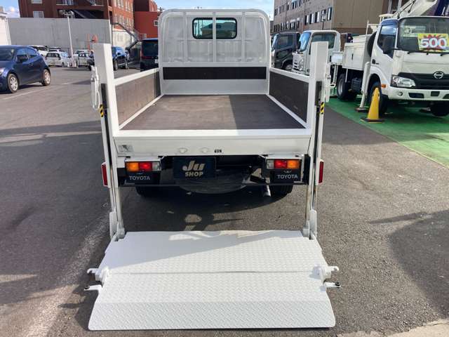 Toyota Toyoace 4