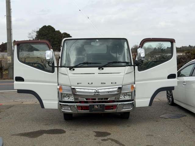 Mitsubishi Fuso Canter 7