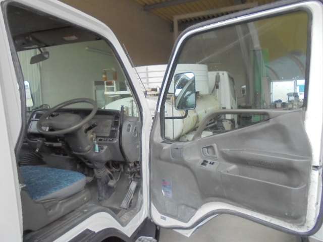 Mitsubishi Fuso Canter 11