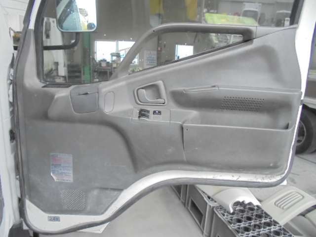 Mitsubishi Fuso Canter 12
