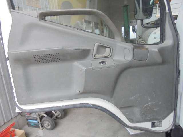 Mitsubishi Fuso Canter 4