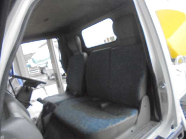 Mitsubishi Fuso Canter 5