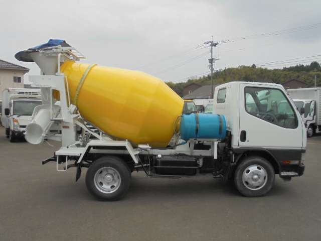 Mitsubishi Fuso Canter 10