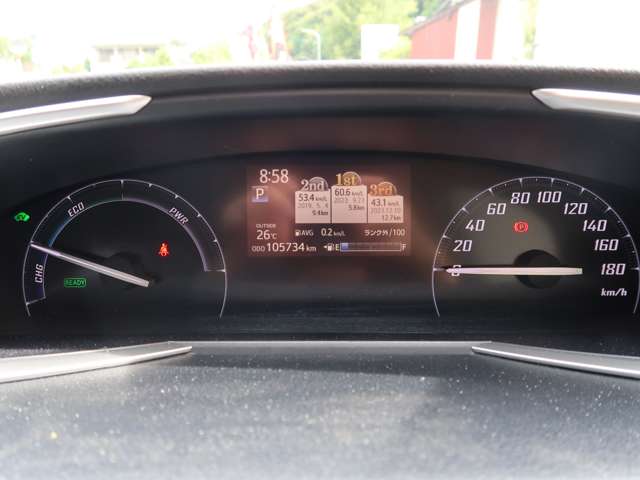 Toyota Sienta 11