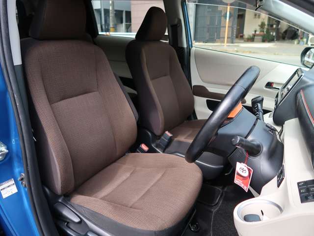 Toyota Sienta 6