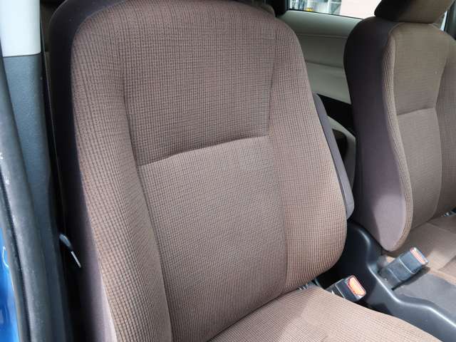 Toyota Sienta 7