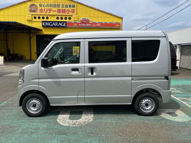 Mitsubishi Minicab Van 4