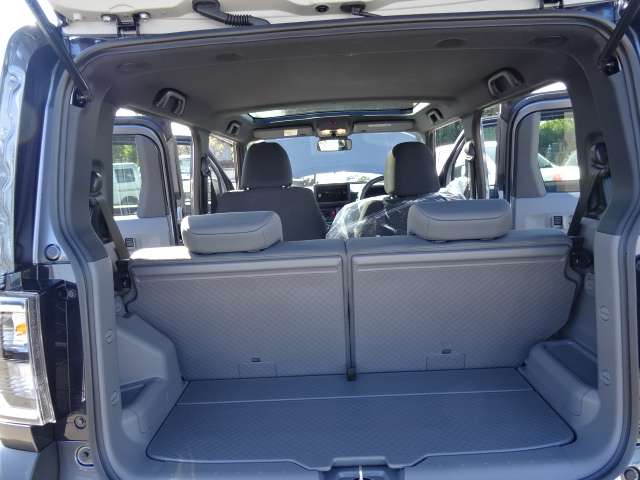 Daihatsu Taft 7