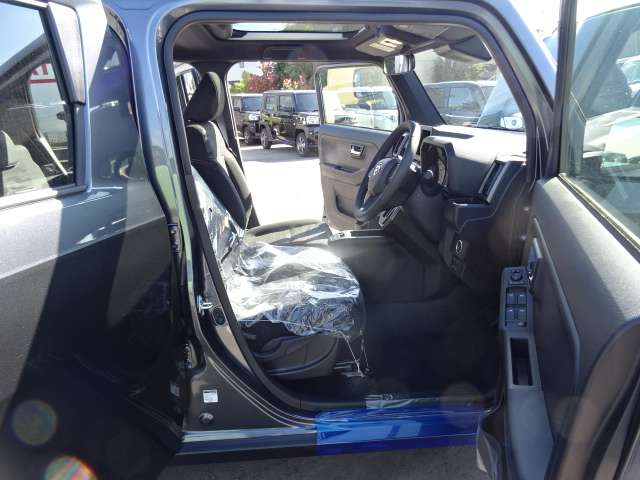 Daihatsu Taft 9