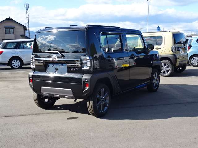 Daihatsu Taft 2