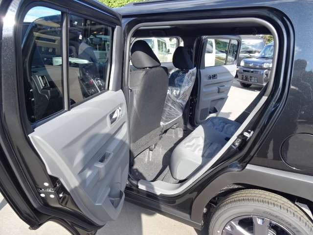 Daihatsu Taft 7