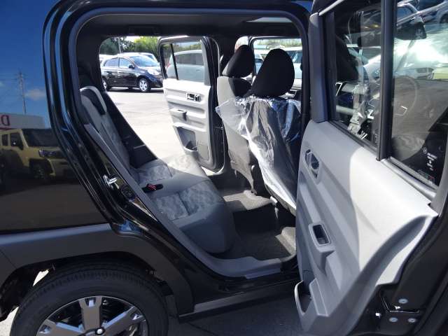 Daihatsu Taft 9