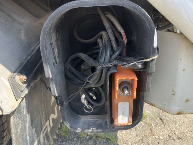 Mitsubishi Fuso Canter Guts 8