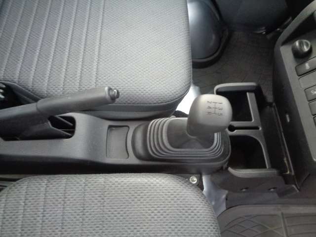 Toyota Pixis Truck 11
