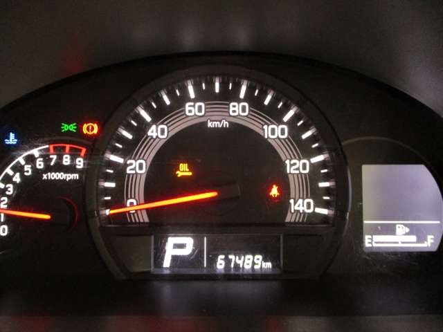 Nissan NV100 Clipper 12