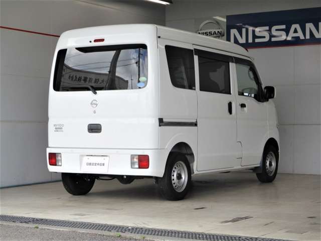 Nissan NV100 Clipper 4