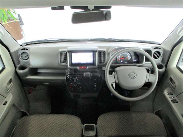 Nissan NV100 Clipper 5