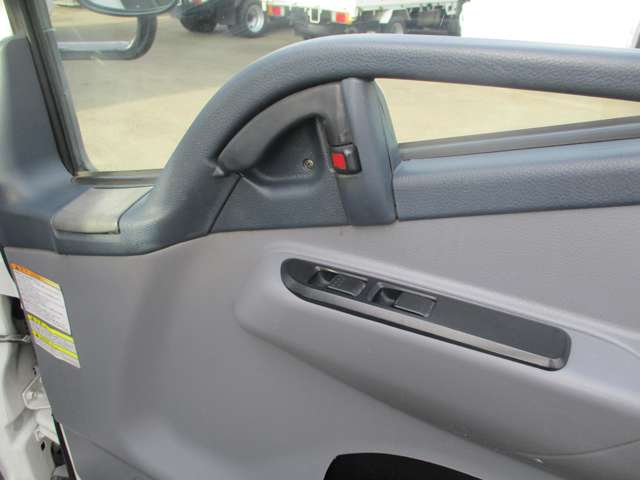 Mitsubishi Fuso Canter 10