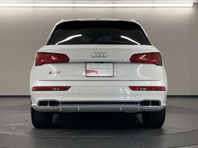 Audi SQ5 4