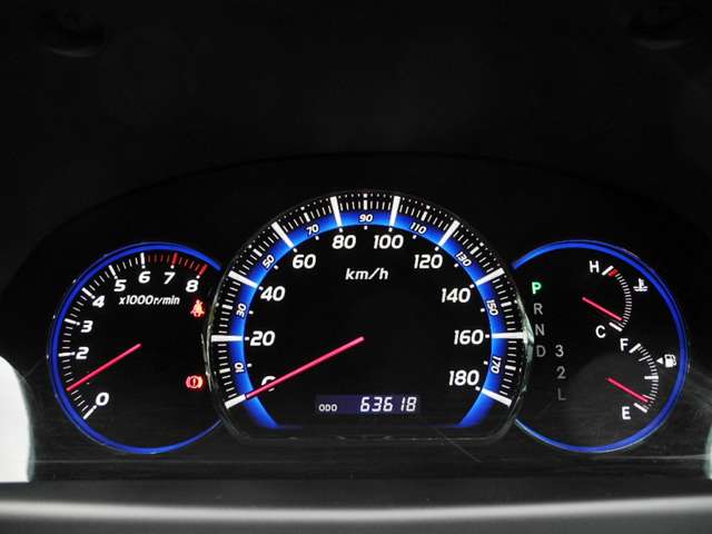 Toyota Alphard 5
