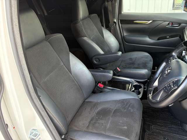 Toyota Alphard 9