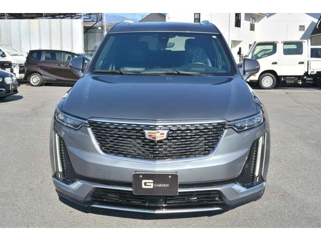 Cadillac XT6 2