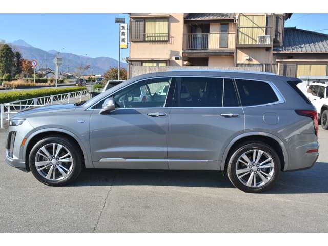 Cadillac XT6 5