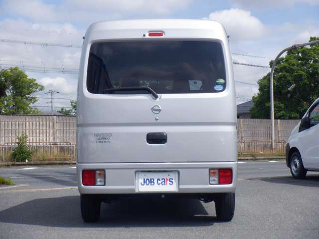 Nissan NV100 Clipper 10