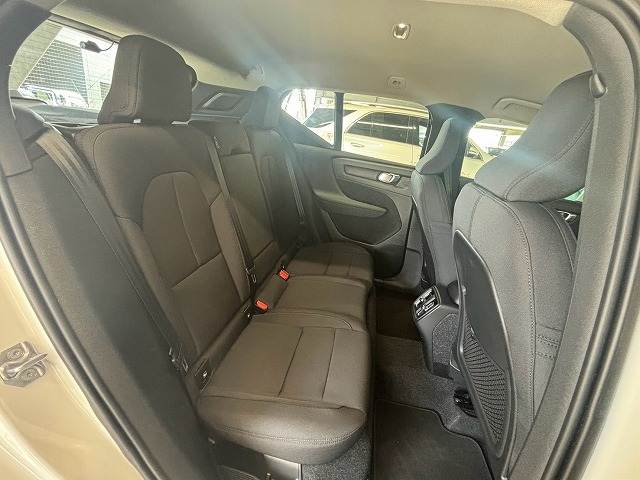 Volvo XC40 12