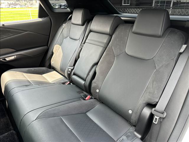 Lexus RX 6