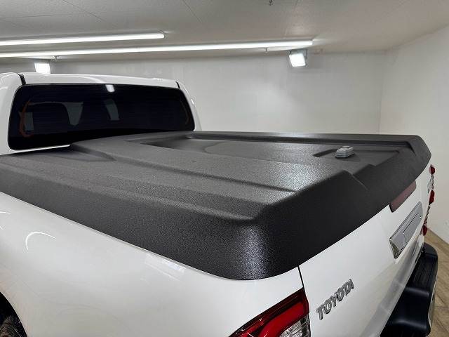 Toyota Hilux 5