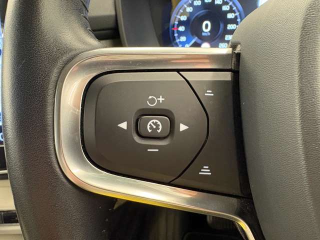 Volvo XC40 6
