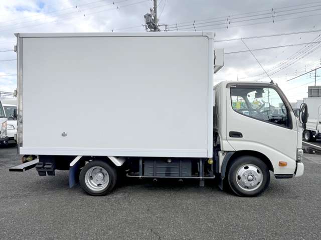 Hino Dutro 5