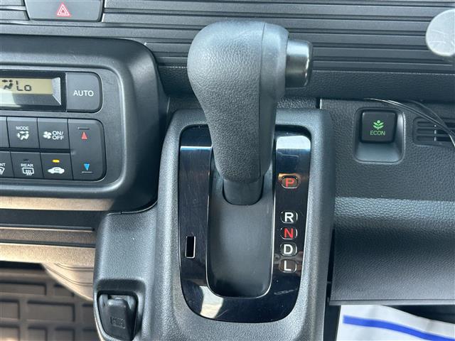 Honda N-VAN 9