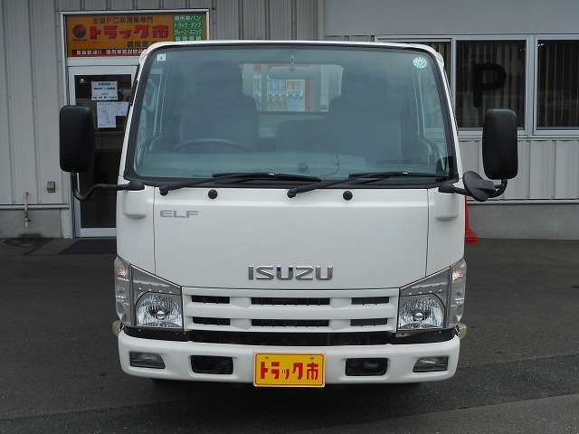 Isuzu Elf 3