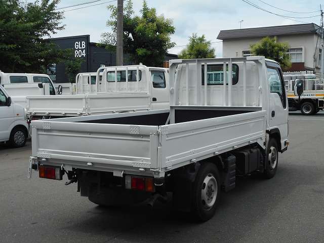 Isuzu Elf 8