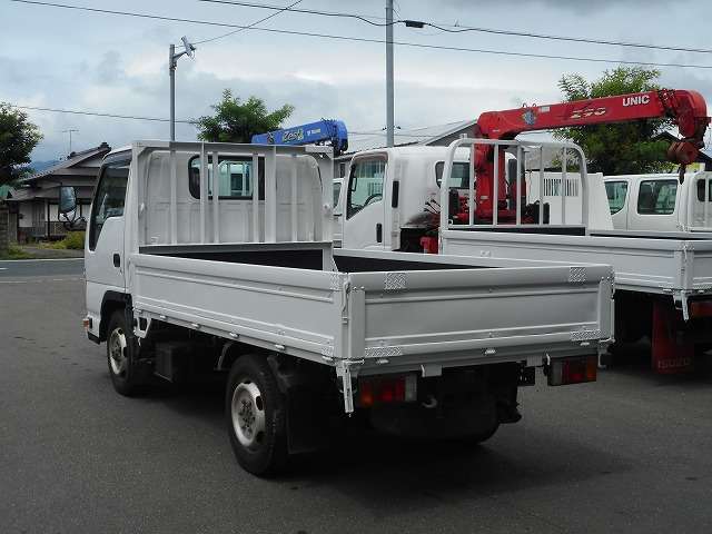 Isuzu Elf 9