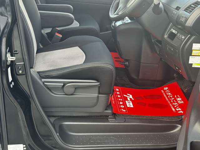Nissan Serena 12
