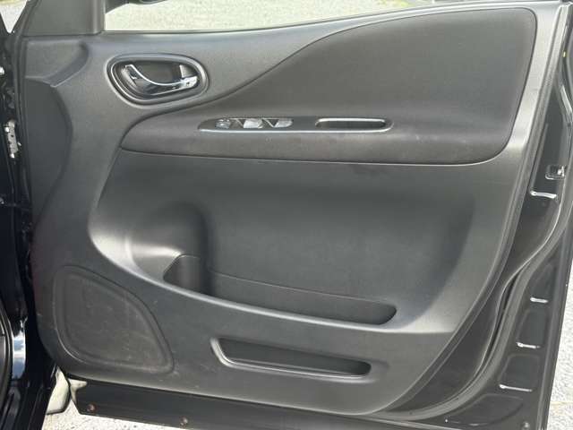 Nissan Serena 9
