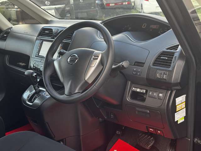 Nissan Serena 10